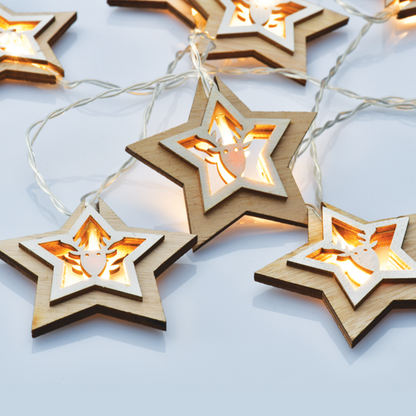 ^ "WOODEN STAR REINDEER HEAD"