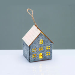 ^FELT HOUSE WOODEN ROOF ΓΚΡΙ 1 MINI LED ΔΙΑΚ ΘΕΡΜΟ ΛΑΜΠ ΜΠΑΤ 3*AG10 (ΣΥΜΠΕΡΙΛΑΜΒΑΝΕΤΑΙ) 8*8*9