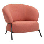 Πολυθρόνα Jennie pakoworld ύφασμα σε κεραμιδι απόχρωση με μαύρα μεταλλικά πόδια 84x84x71