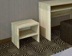 Κομοδίνο με ράφι