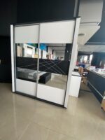 Σετ Κρεβατοκάμαρας 4 τεμαχίων Arte, ΔΩΡΟ Μηχανισμός Ανύψωσης και Led φωτισμός, 215x85x165 εκ., Genomax - Image 5