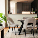 Καρέκλα Jonah pakoworld βελούδο γκρι-μαύρο πόδι - Image 2