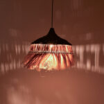 Φωτιστικό οροφής Arupade Inart abaca ξύλο σε φυσικό-μαύρο χρώμα Φ50x50εκ - Image 2