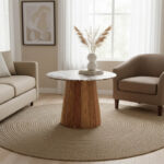 Τραπέζι Ezerdian pakoworld μασίφ ξύλο ακακίας σε φυσική απόχρωση με επιφάνεια μαρμάρου Φ120x76εκ