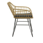 Πολυθρόνα Naoki pakoworld rattan σε φυσική απόχρωση με μαύρο μαξιλάρι και μεταλλικό μαύρο πόδι 58x64x81εκ - Image 5