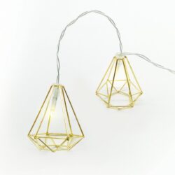 ΔΙΑΚΟΣΜΗΤΙΚΑ ΛΑΜΠΑΚΙΑ ΣΕ ΣΧΗΜΑ ΔΙΑΜΑΝΤΙΟΥ ΜΕΤΑΛΛΙΚΑ ΧΡΥΣΑ 10 LED ΣΕ ΣΕΙΡΑ ΘΕΡΜΟ ΛΕΥΚΟ ΜΠΑΤΑΡΙΕΣ 3xΑΑ ΜΕ ΚΑΛΩΔΙΟ ΔΙΑΦΑΝΟ 300mm IP20 1350mm