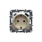 PRIME ΠΡΙΖΑ ΣΟΥΚΟ ΑΣΦΑΛΕΙΑΣ ΣΑΜΠΑΝΙΖΕ 1X2P+E 16A 250VAC & 2xUSB  5VDC 3A IP20